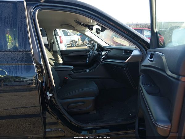 2023 JEEP GRAND CHEROKEE LAREDO 4X4