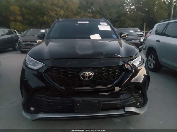 2021 TOYOTA HIGHLANDER XSE