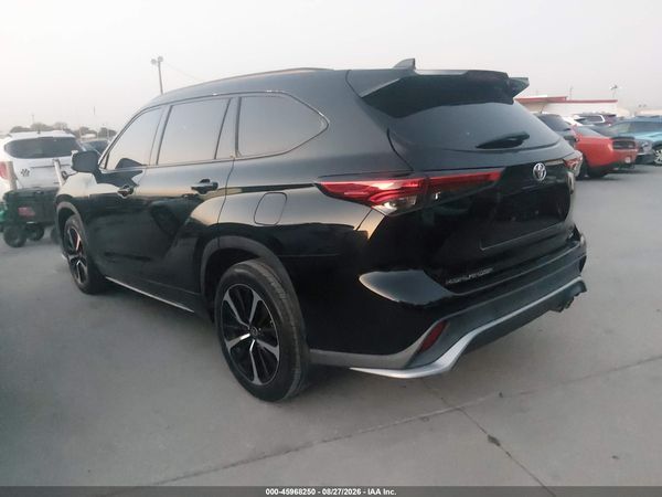 2021 TOYOTA HIGHLANDER XSE
