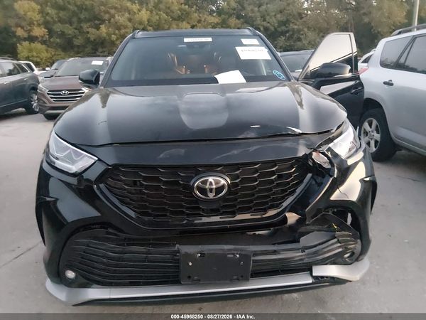 2021 TOYOTA HIGHLANDER XSE
