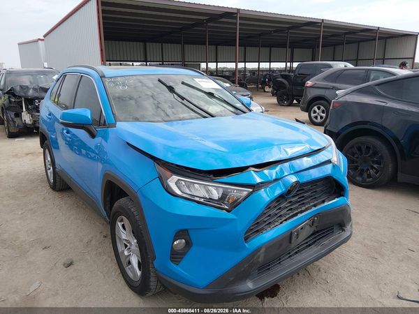 2020 TOYOTA RAV4 XLE — I1