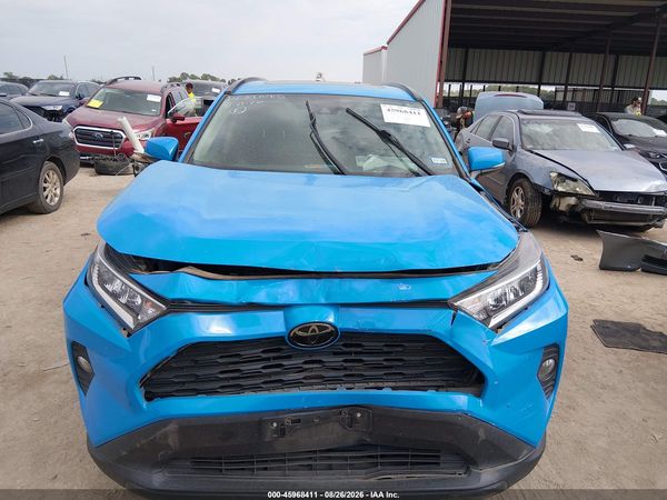 2020 TOYOTA RAV4 XLE — I115