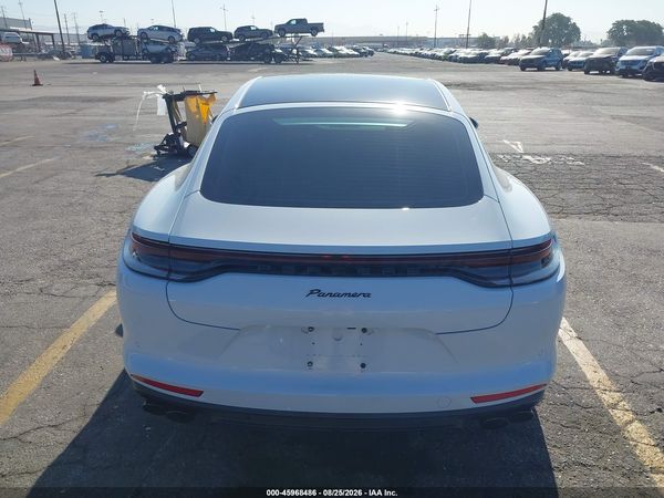 2022 PORSCHE PANAMERA