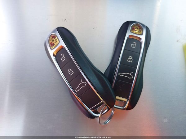 2022 PORSCHE PANAMERA