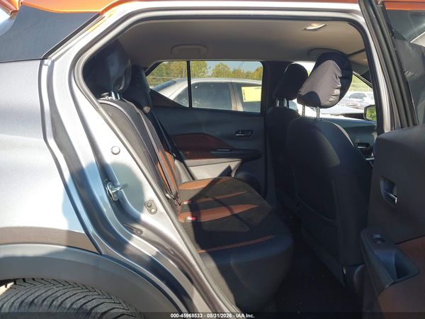 2019 NISSAN KICKS SR — I8