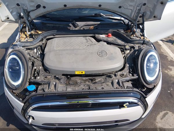 2022 MINI SE HARDTOP COOPER — I10