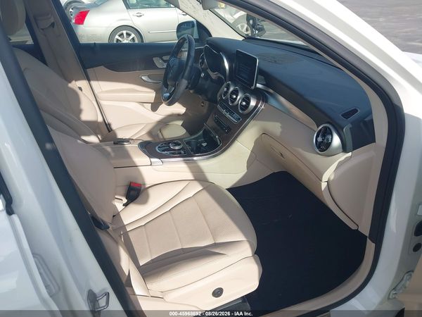 2019 MERCEDES-BENZ GLC 300 4MATIC