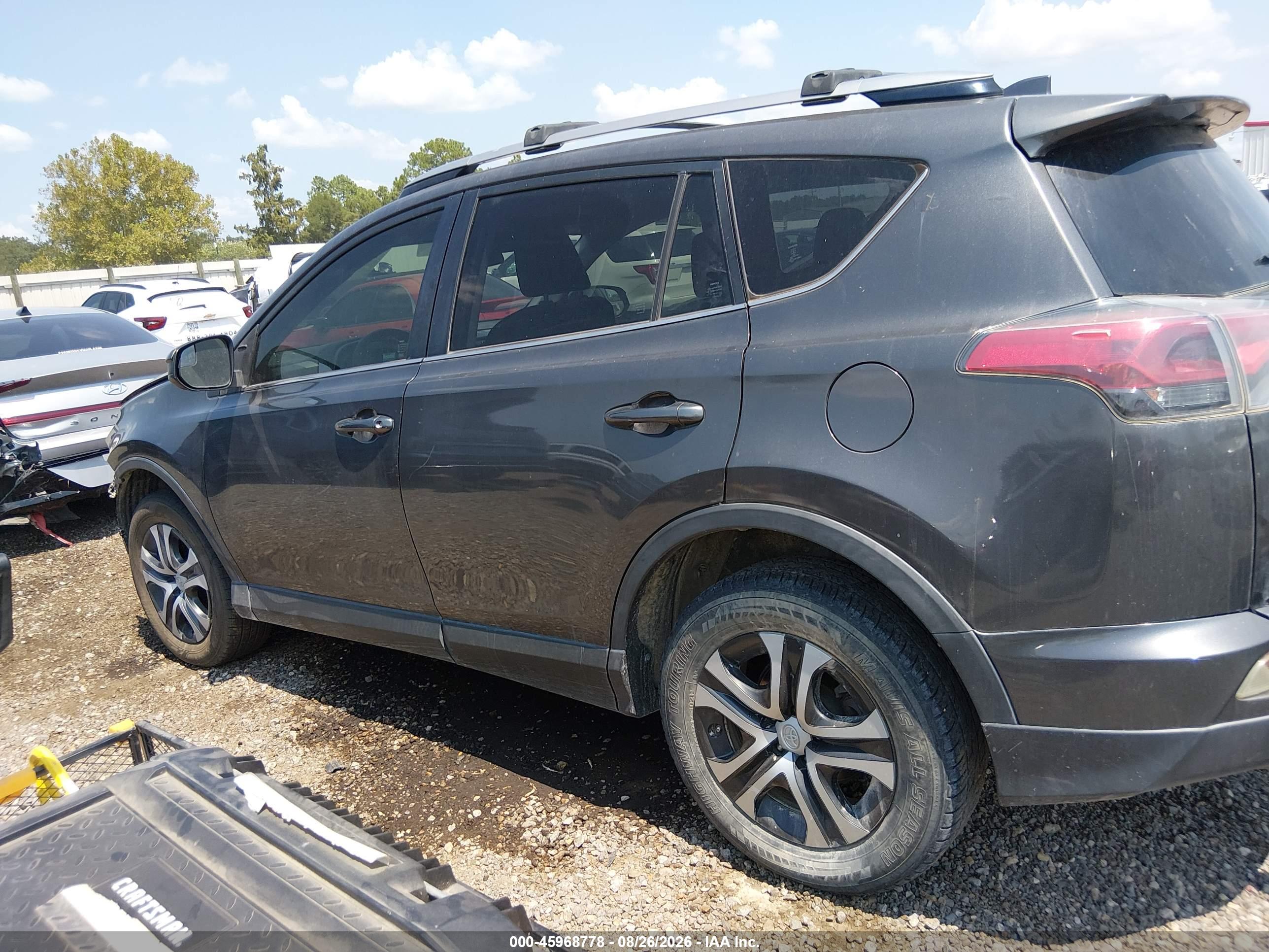 2017 TOYOTA RAV4 LE