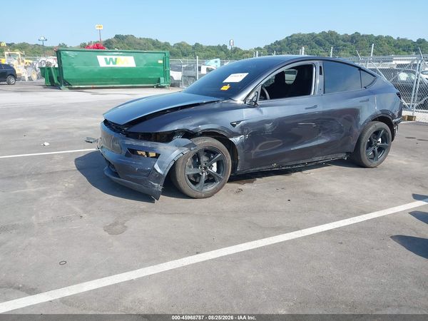 2026 TESLA MODEL Y
