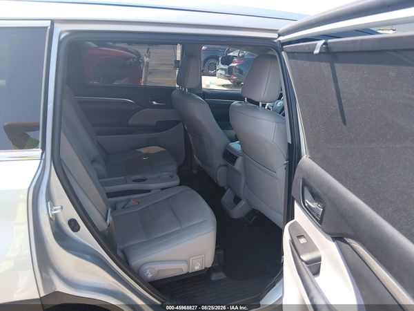 2019 TOYOTA HIGHLANDER LIMITED PLATINUM — I8