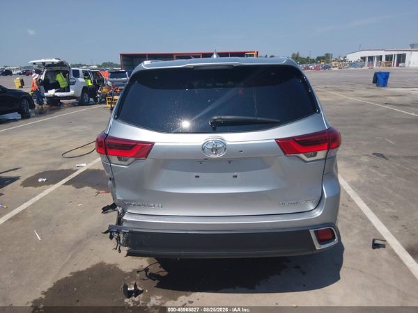 2019 TOYOTA HIGHLANDER LIMITED PLATINUM — I119