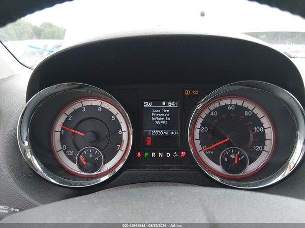 2013 DODGE GRAND CARAVAN SXT — I7