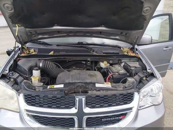 2013 DODGE GRAND CARAVAN SXT — I10