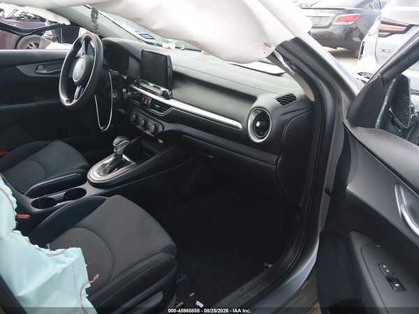 2022 KIA FORTE LXS — I5