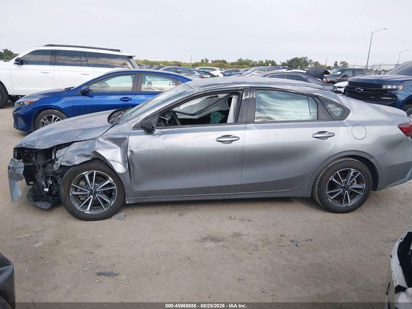 2022 KIA FORTE LXS — I117