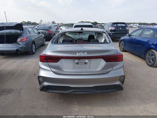 2022 KIA FORTE LXS — I119