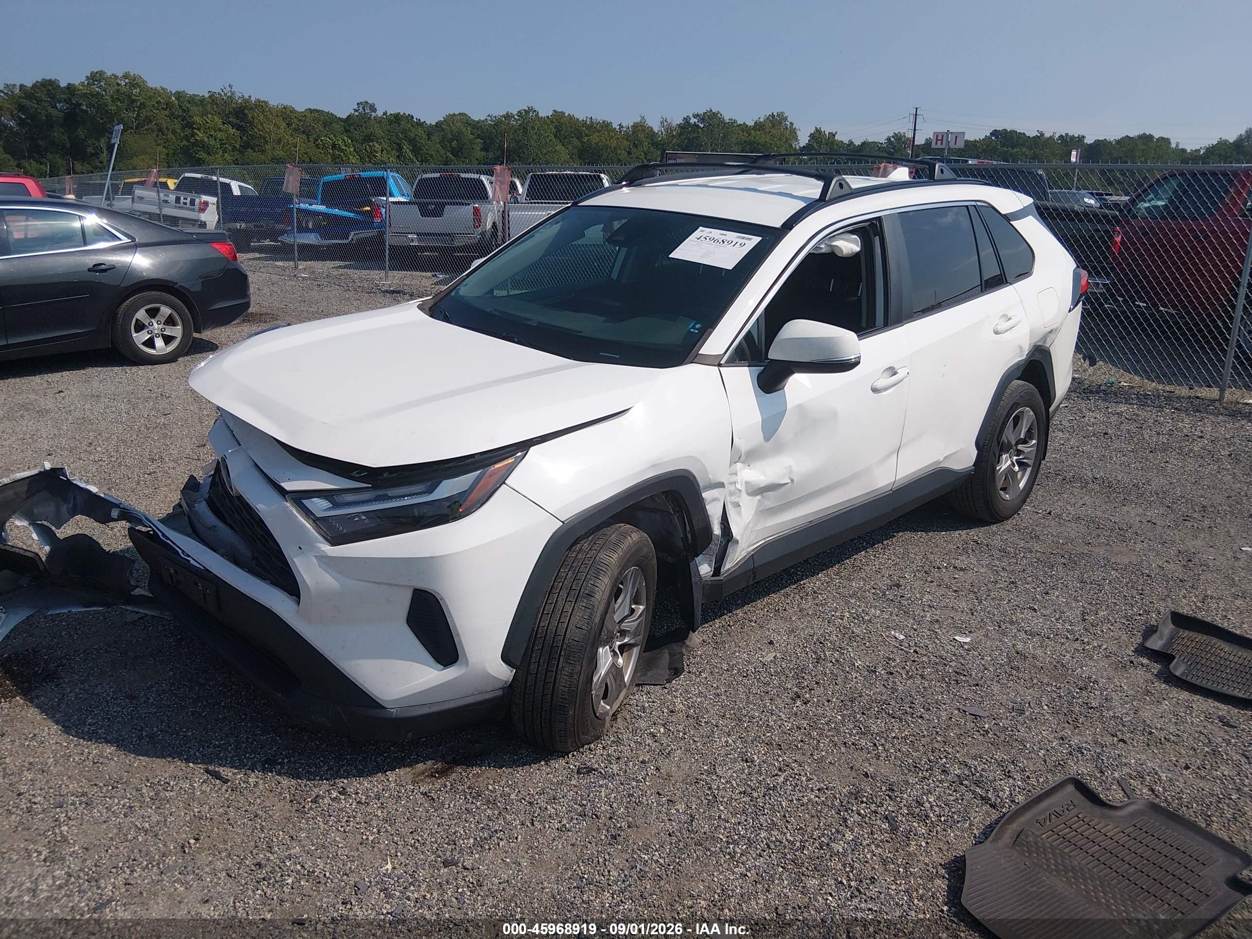 2022 TOYOTA RAV4 XLE — I2