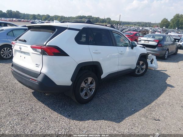 2022 TOYOTA RAV4 XLE — I4