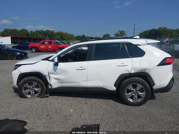 2022 TOYOTA RAV4 XLE — I117