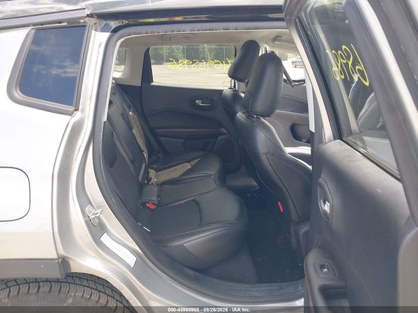 2021 JEEP COMPASS TRAILHAWK 4X4 — I8
