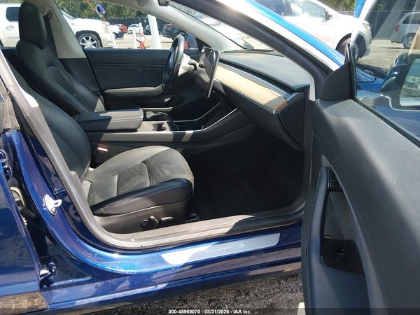 2018 TESLA MODEL 3 LONG RANGE/PERFORMANCE — I5