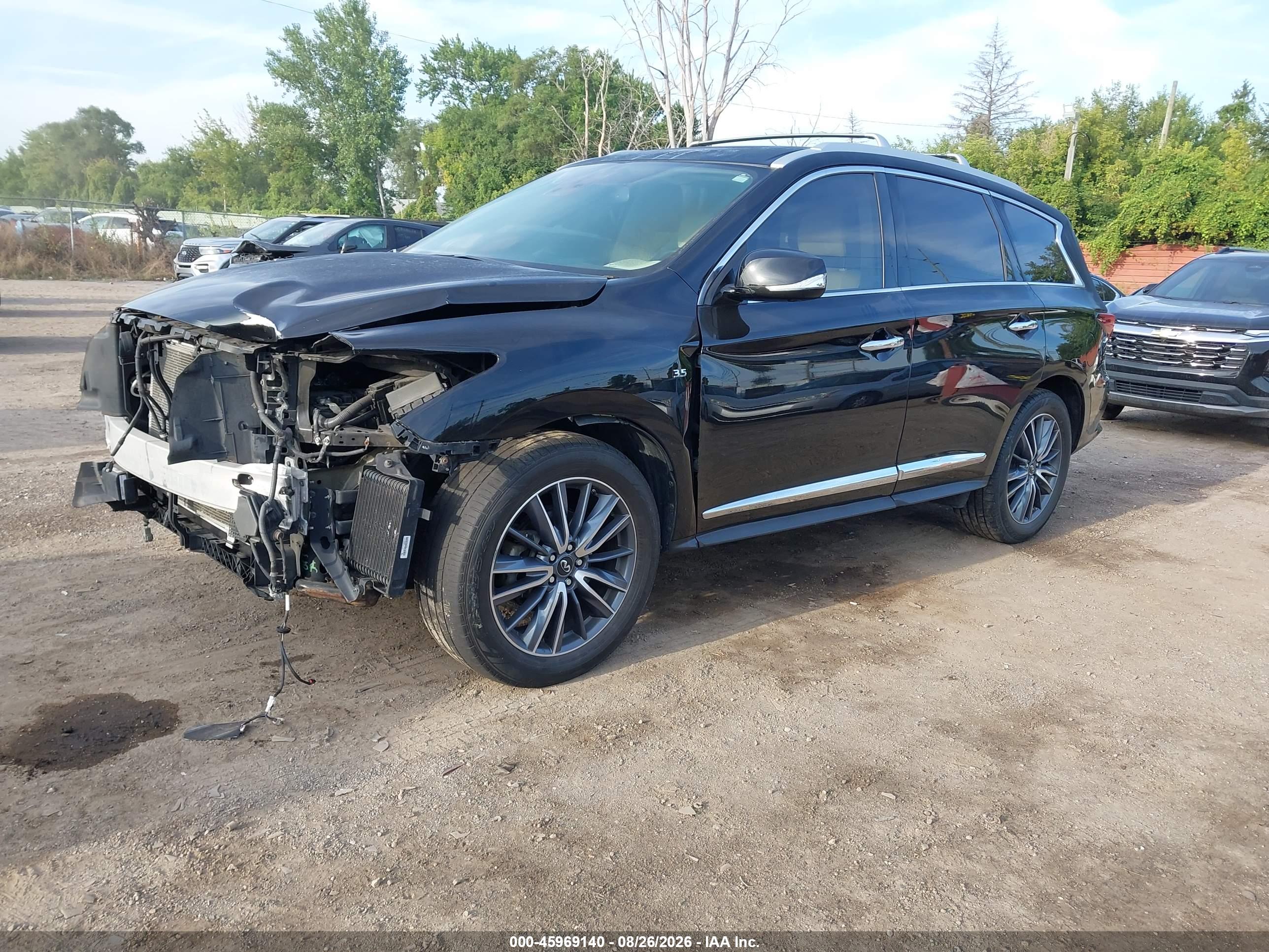 2019 INFINITI QX60 LUXE — I2