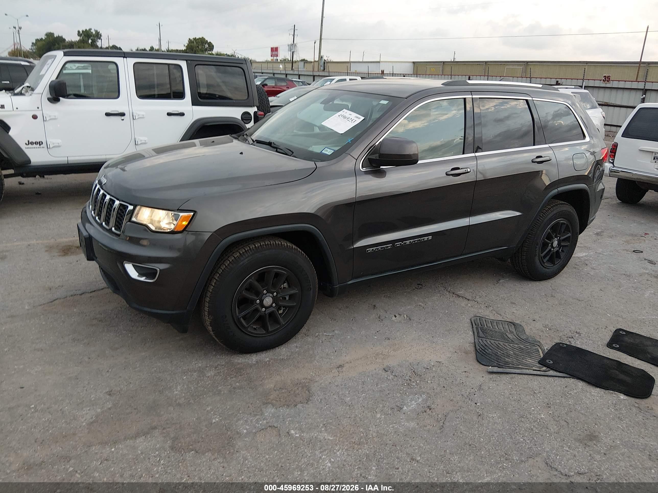 2019 JEEP GRAND CHEROKEE LAREDO E 4X2 — I2