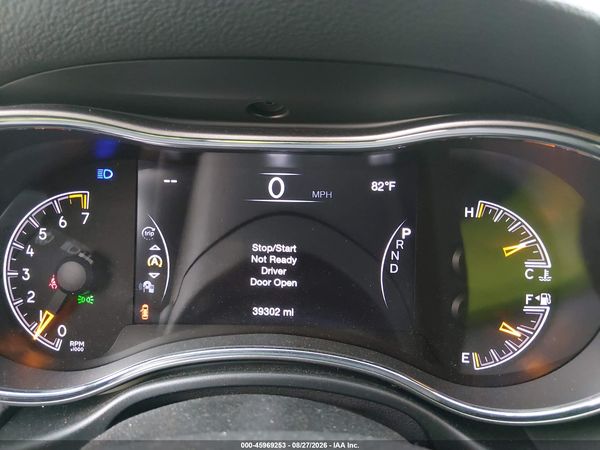 2019 JEEP GRAND CHEROKEE LAREDO E 4X2 — I7