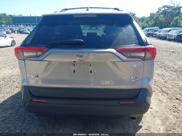2024 TOYOTA RAV4 XLE — I119