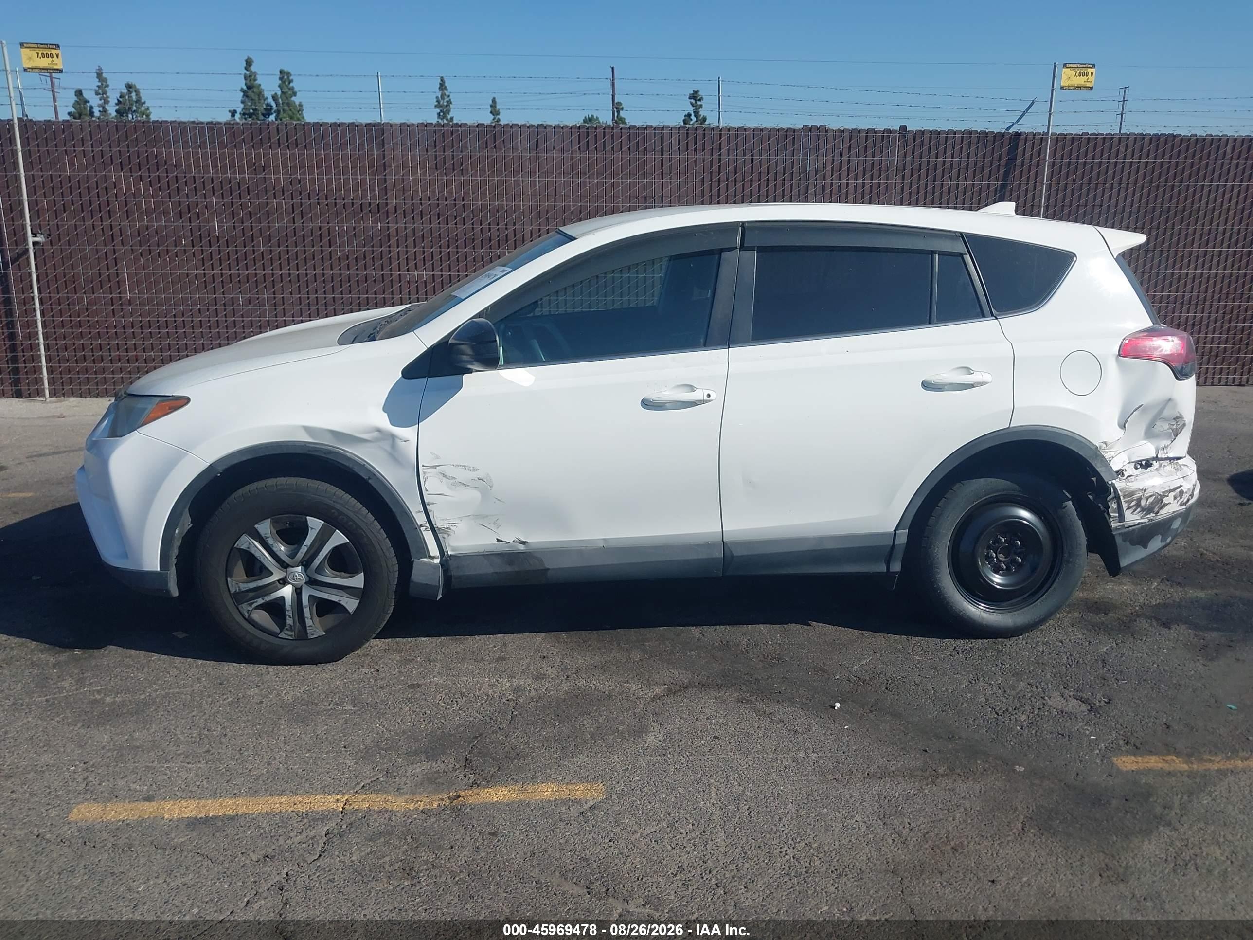 2018 TOYOTA RAV4 LE