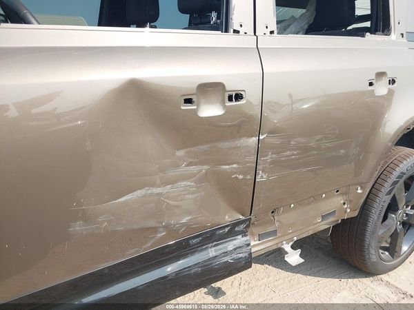 2025 LAND ROVER DEFENDER 130 P400 X-DYNAMIC SE — I6