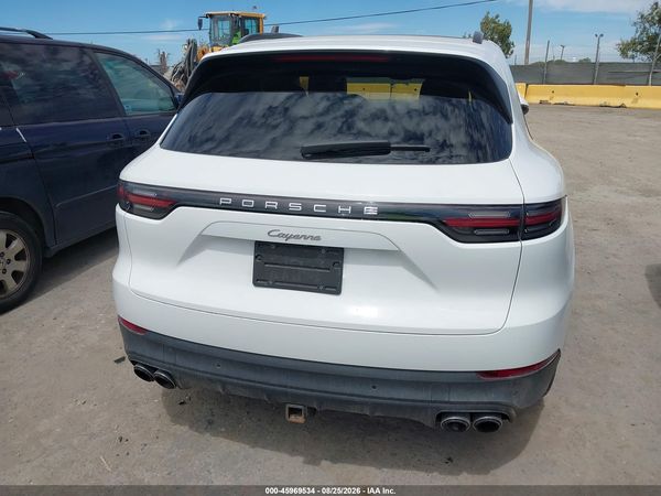 2020 PORSCHE CAYENNE