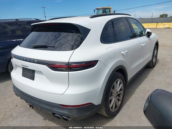 2020 PORSCHE CAYENNE