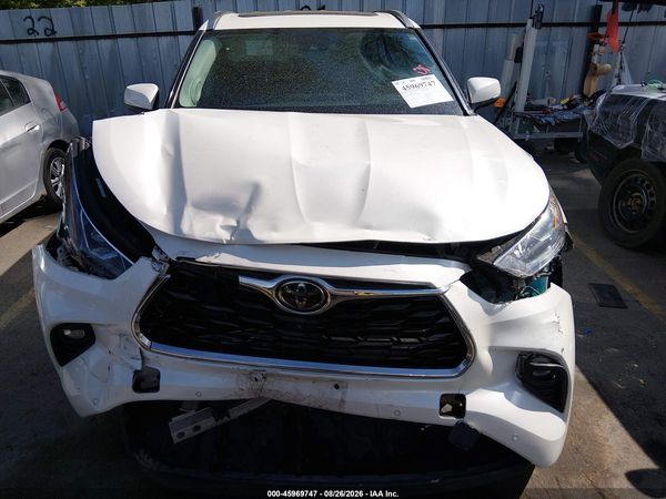 2021 TOYOTA HIGHLANDER LIMITED