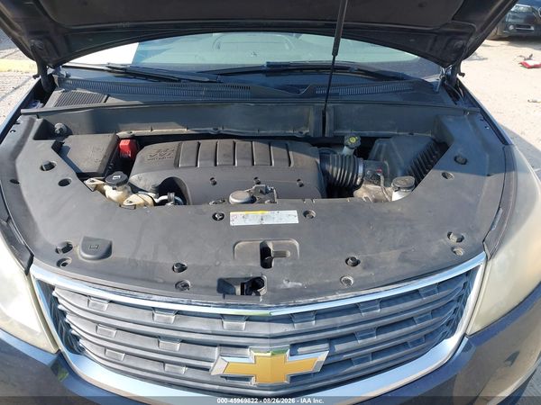 2015 CHEVROLET TRAVERSE LS — I10