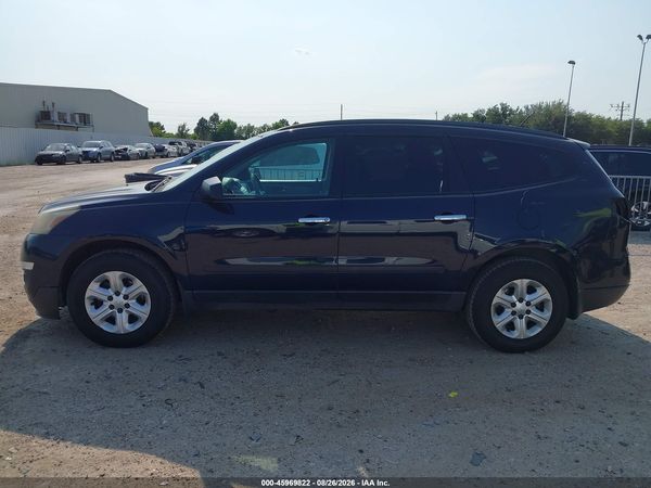 2015 CHEVROLET TRAVERSE LS — I117