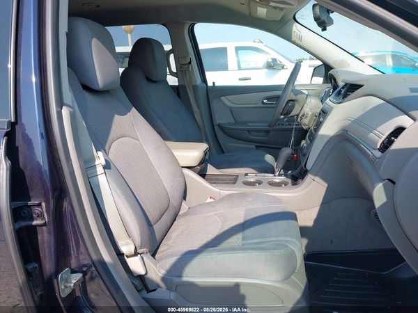 2015 CHEVROLET TRAVERSE LS — I152