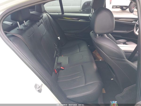 2017 BMW 530I — I8