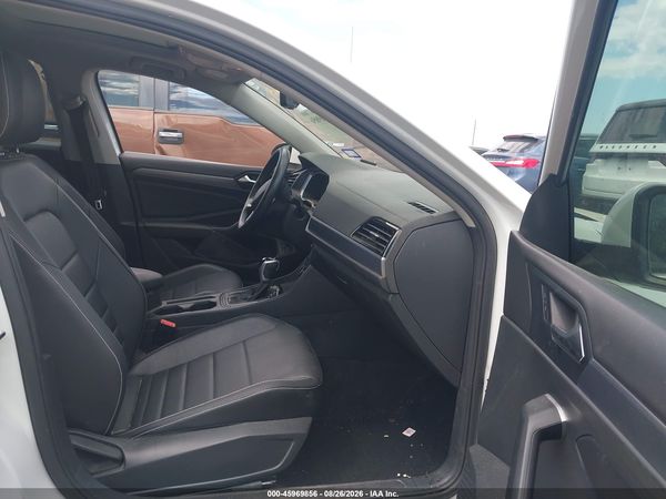 2024 VOLKSWAGEN JETTA 1.5T SE — I5