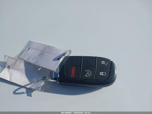 2023 JEEP COMPASS LIMITED 4X4 — I11