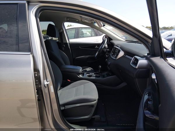 2017 KIA SORENTO 2.4L LX