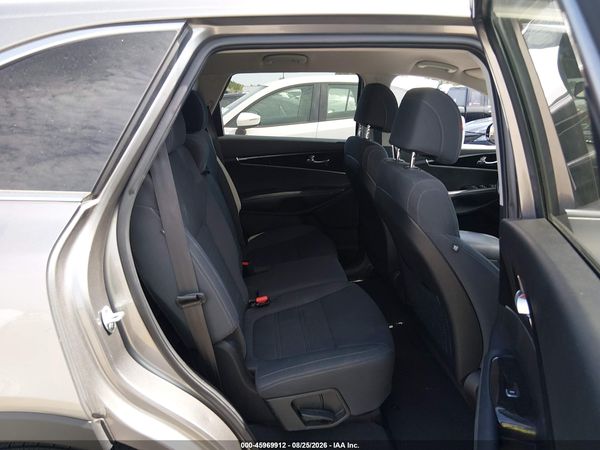 2017 KIA SORENTO 2.4L LX
