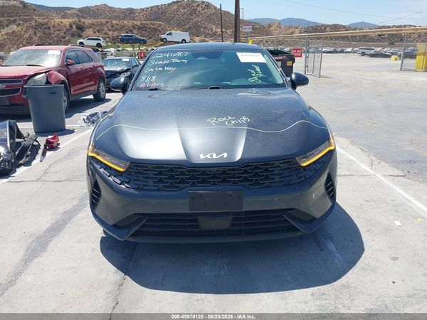 2022 KIA K5 EX