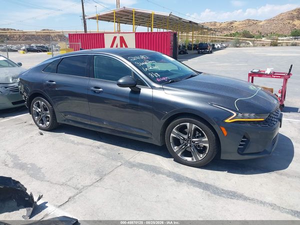 2022 KIA K5 EX