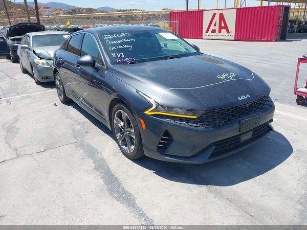 2022 KIA K5 EX