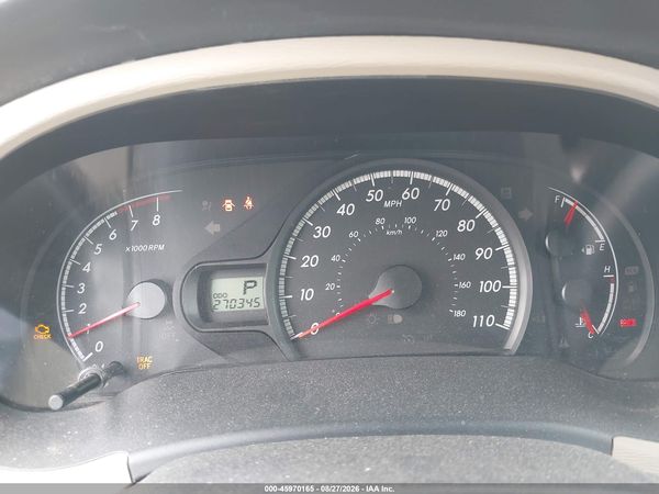 2012 TOYOTA SIENNA LE V6 8 PASSENGER — I7