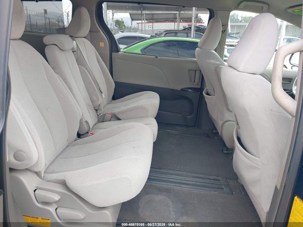 2012 TOYOTA SIENNA LE V6 8 PASSENGER — I8