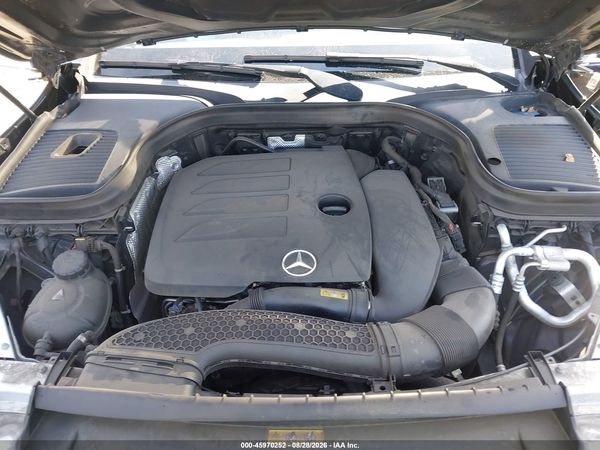 2020 MERCEDES-BENZ GLC 300 GLC300 — I10