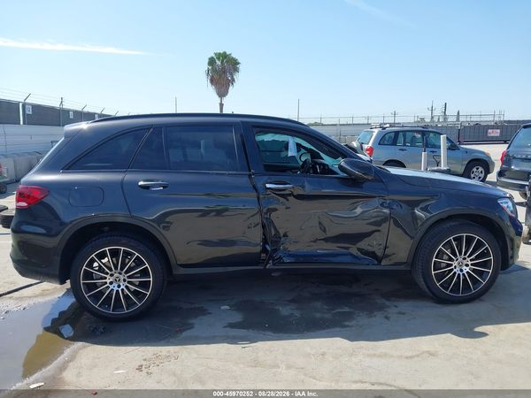 2020 MERCEDES-BENZ GLC 300 GLC300 — I116