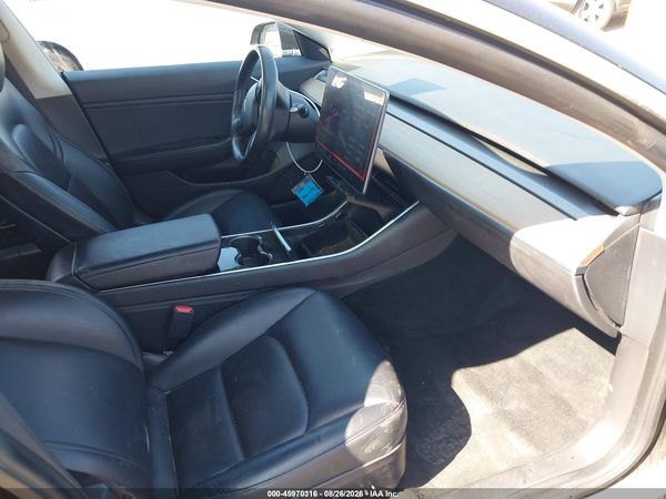 2019 TESLA MODEL 3 — I5